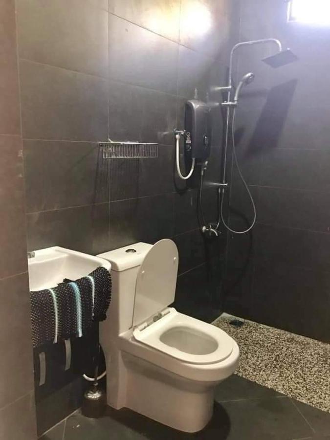 Casa Tiga Homestay Besut Kampung Kuala Besut Екстериор снимка