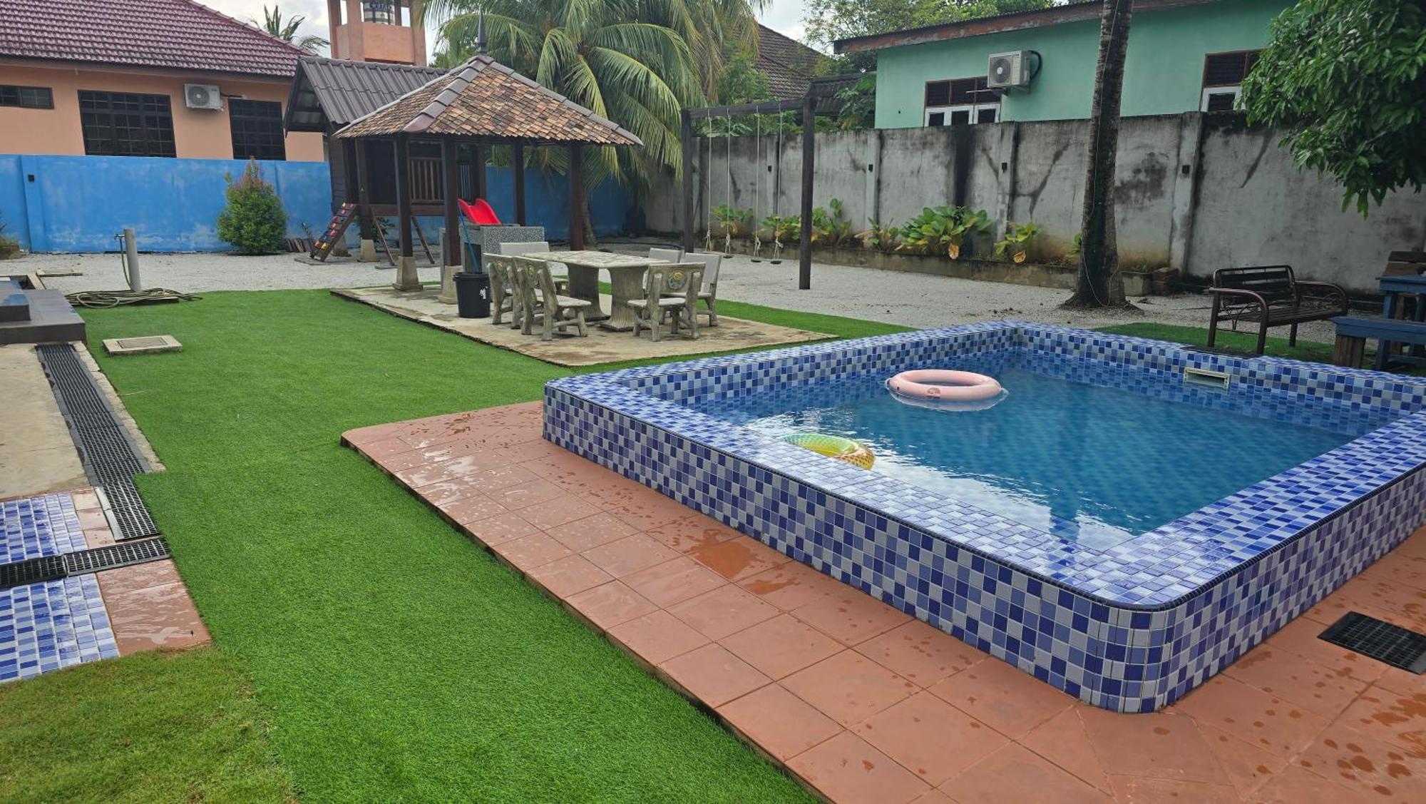 Casa Tiga Homestay Besut Kampung Kuala Besut Екстериор снимка